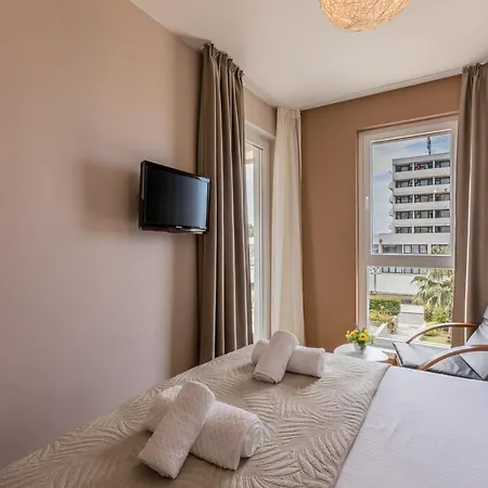 Faye Apartment *