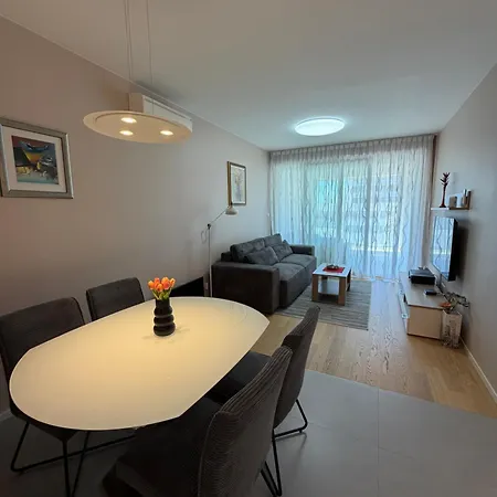 Faye Split